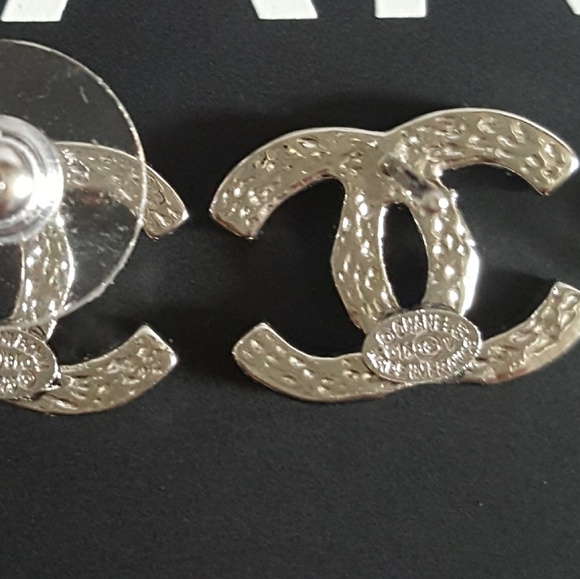 <¶S-O-L-D¶> - Picture 2 of 8